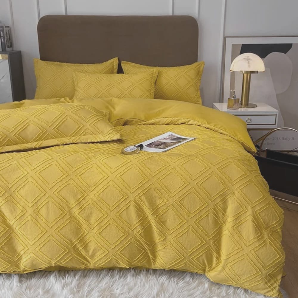 6X7 Tufted Duvets 4pc - Image 2