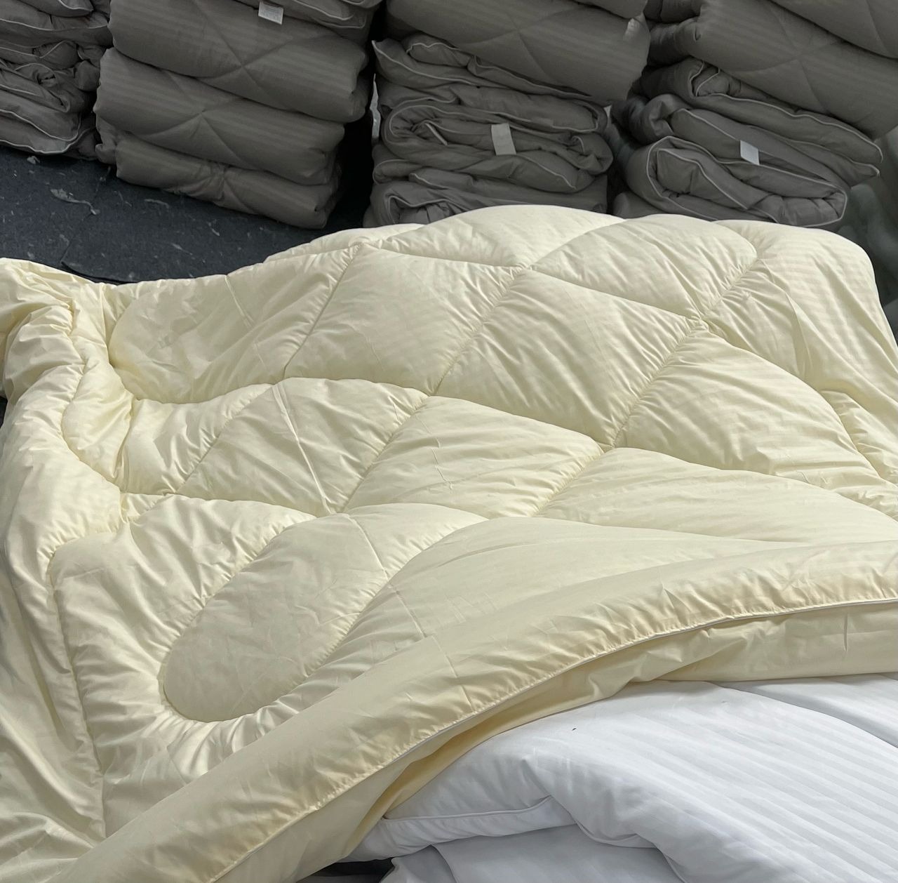 Binded Duvet Coloured Size 6*7