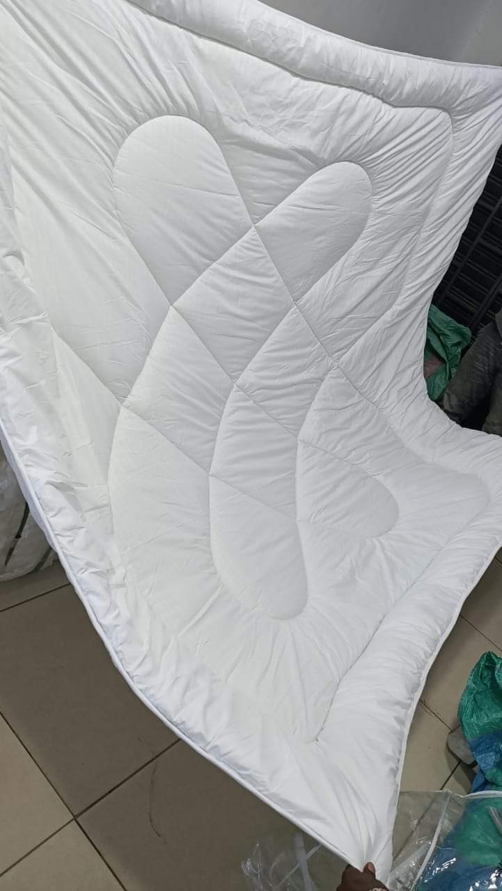 Binded Duvet Coloured Size 6*7 - Image 4