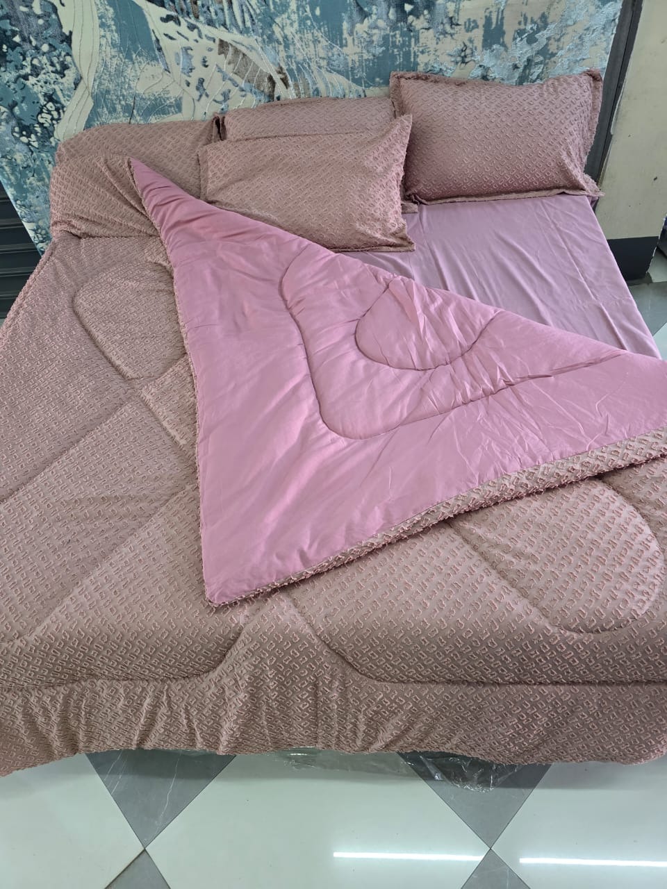 6X7 Tufted Duvets 4pc - Image 5