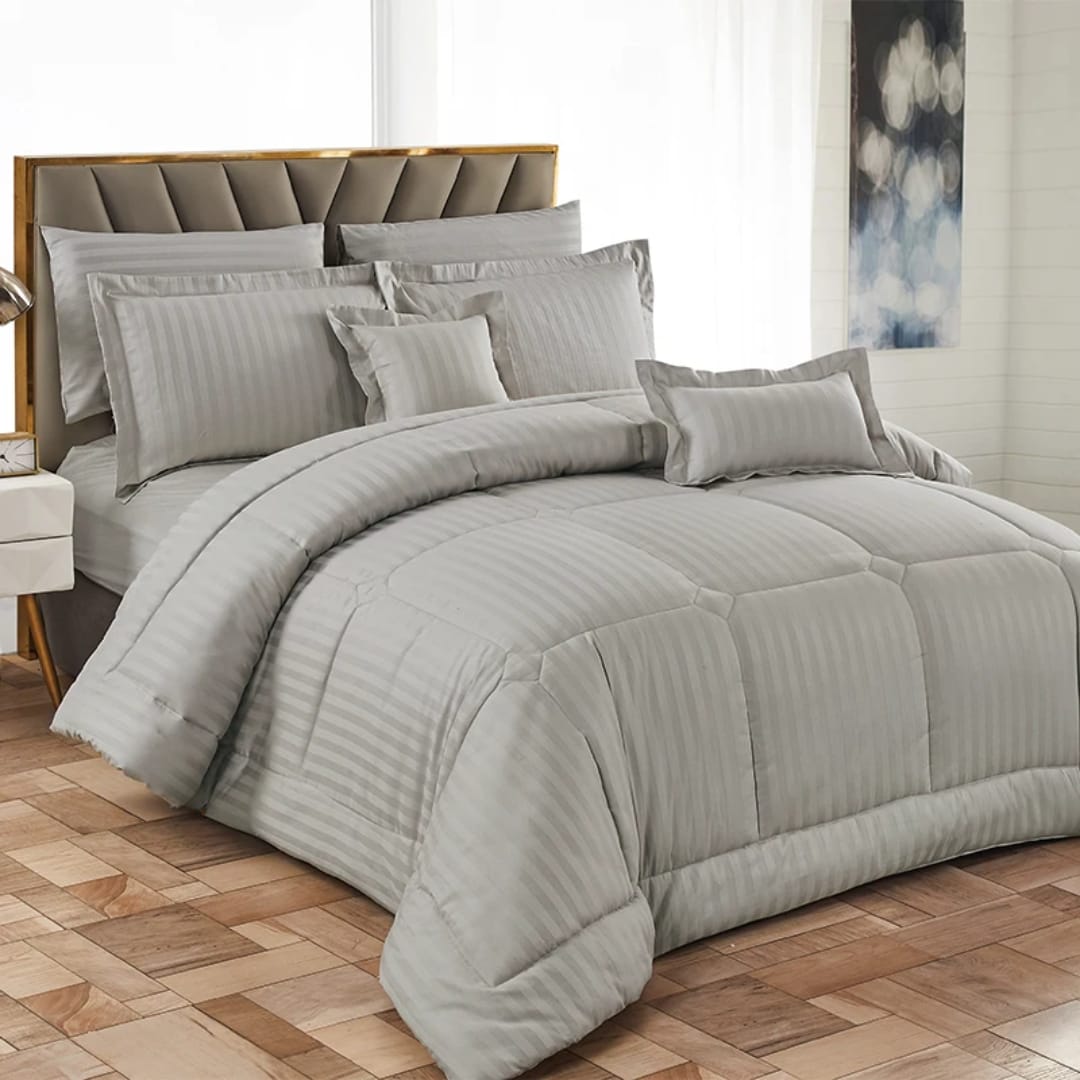 7X8 Extra King Striped Binded Duvet Set