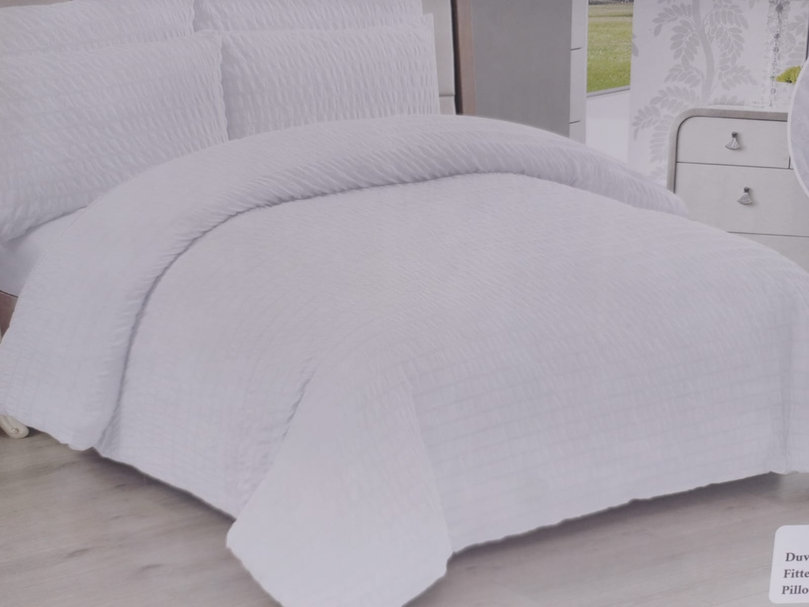 6X6 Tufted Duvetcover - Image 3
