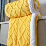 Luxury Sherpa Fleece Blanket 6×7 – Ultra Soft Warm Winter Blanket