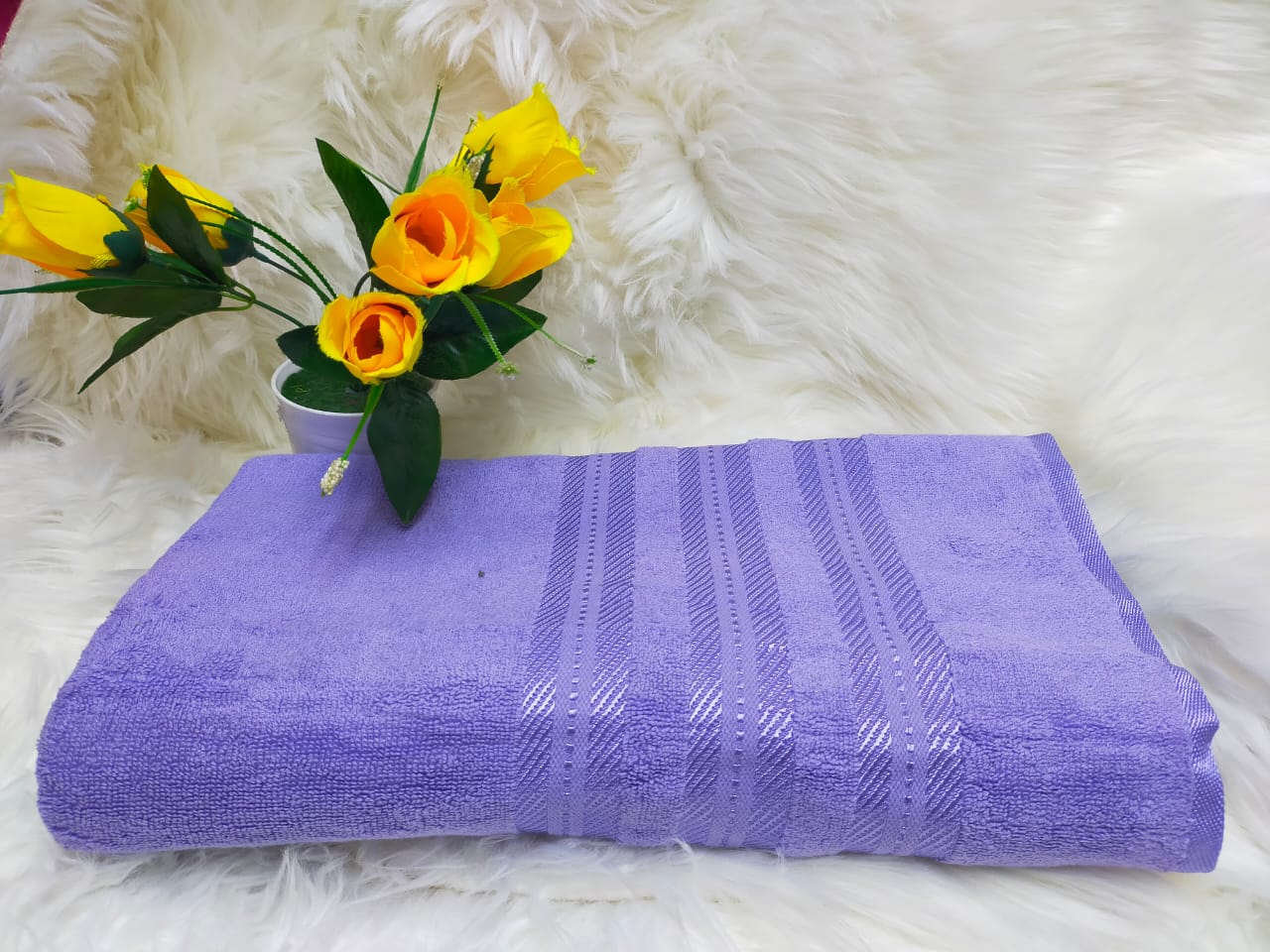 Luxury Cotton Bath Towel 90 x 165cm – Soft, Absorbent & Durable